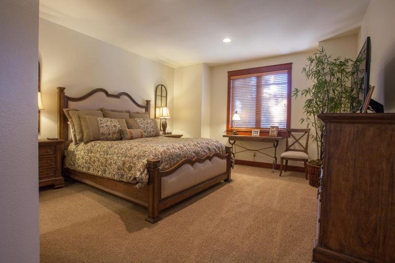Timbers # 1033 Villa Mammoth Lakes Room photo
